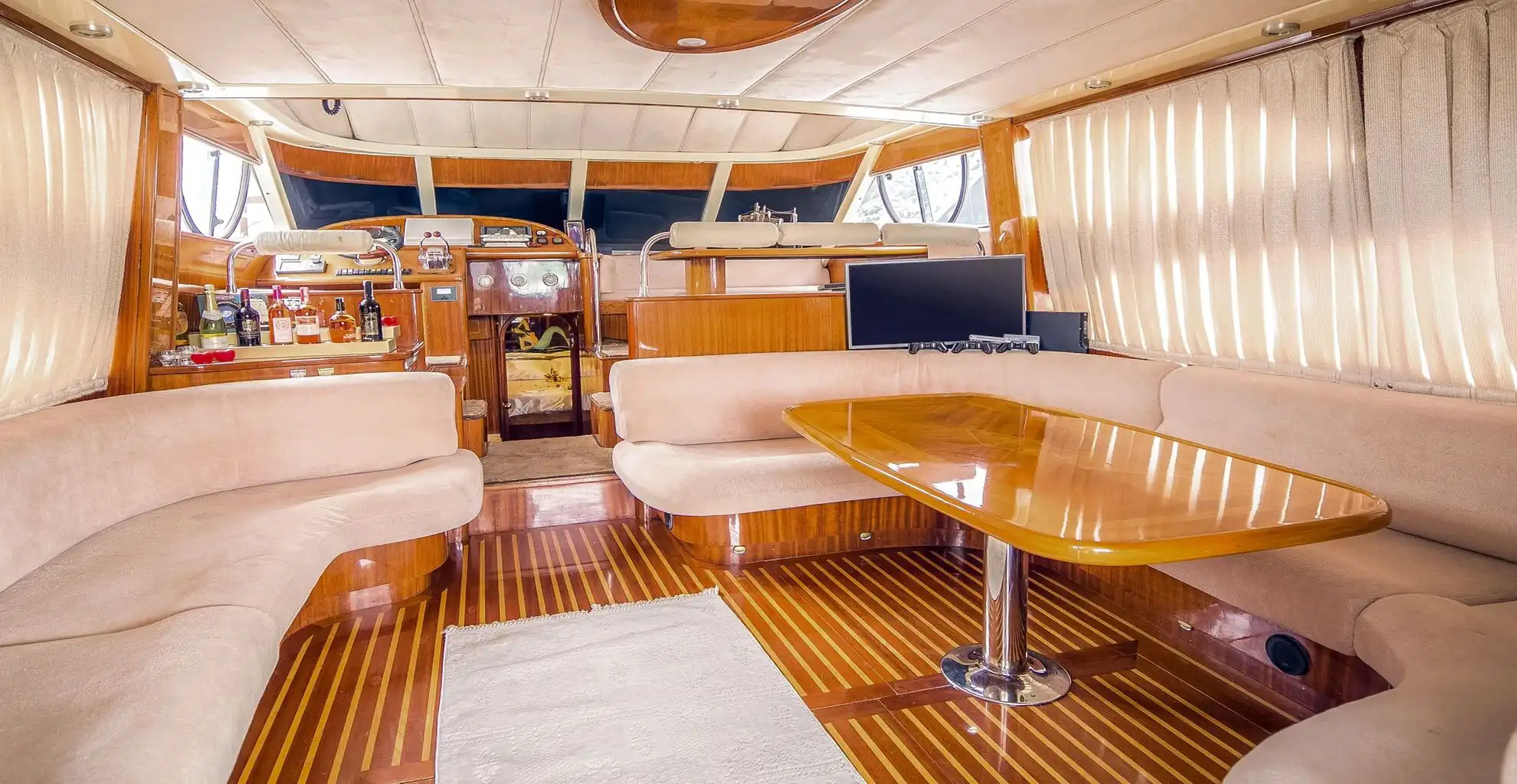 Yacht Moonlight Dela